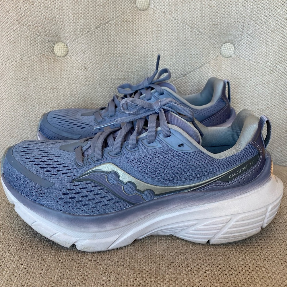 Saucony “Guide 17” Running Shoes